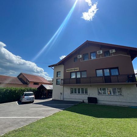 Prenociste-Sobe-Rooms-Aman Bihać Eksteriør bilde