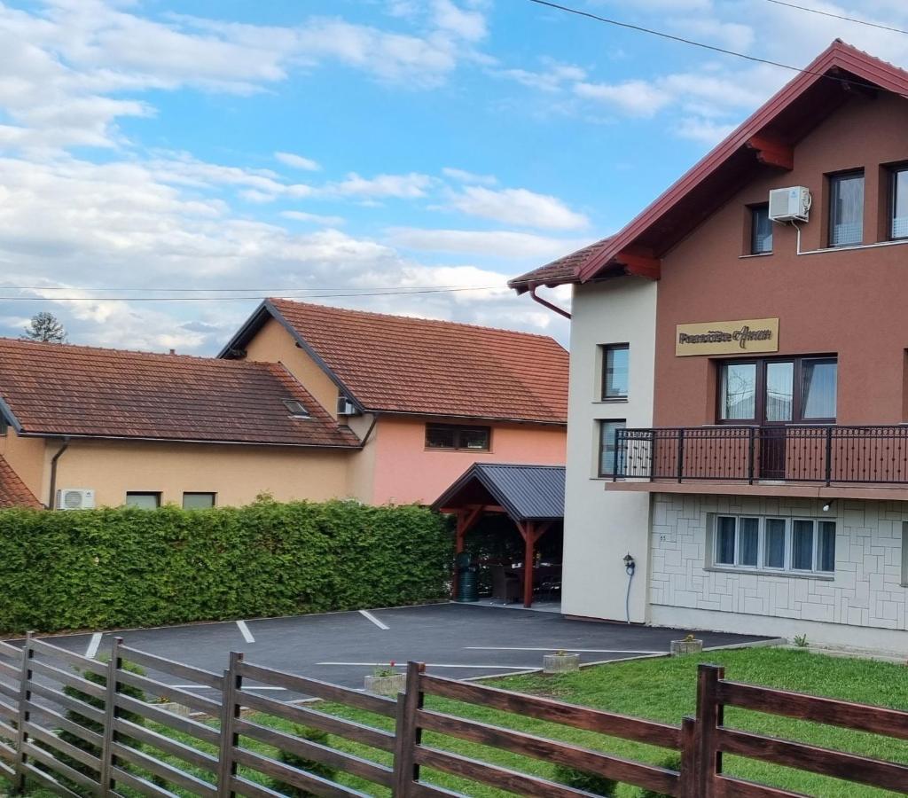 Prenociste-Sobe-Rooms-Aman Bihać Eksteriør bilde