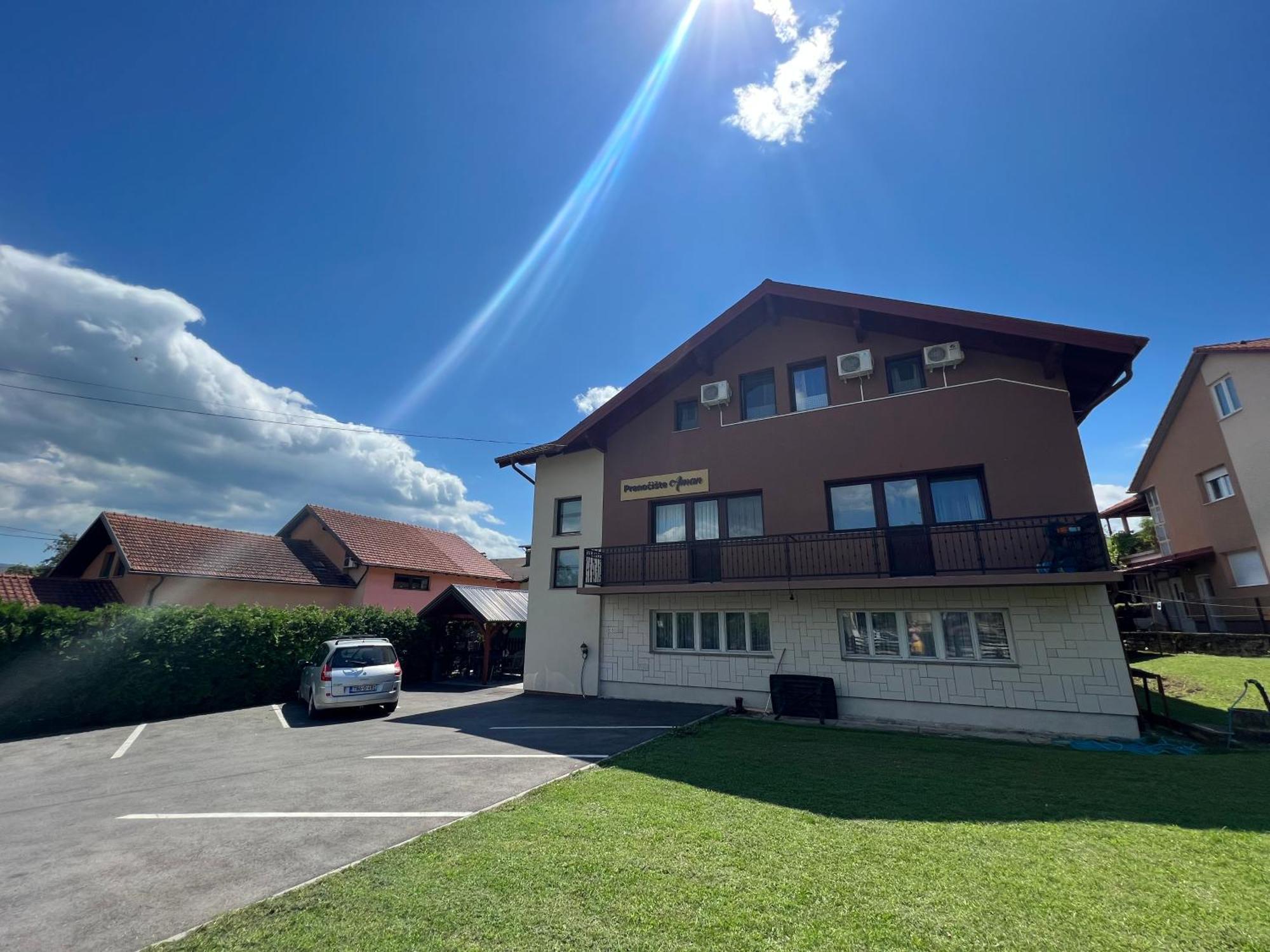 Prenociste-Sobe-Rooms-Aman Bihać Eksteriør bilde
