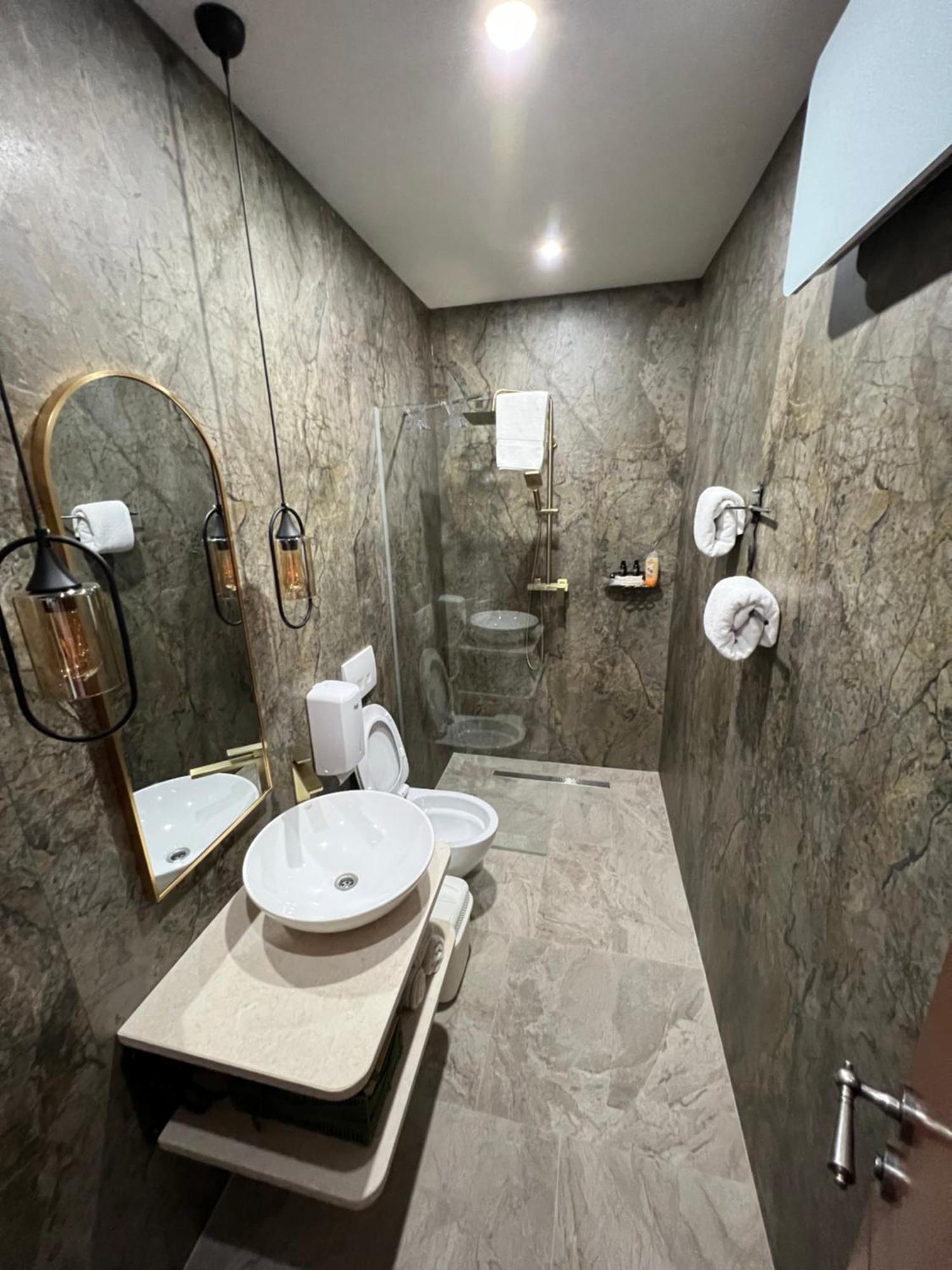 Prenociste-Sobe-Rooms-Aman Bihać Eksteriør bilde