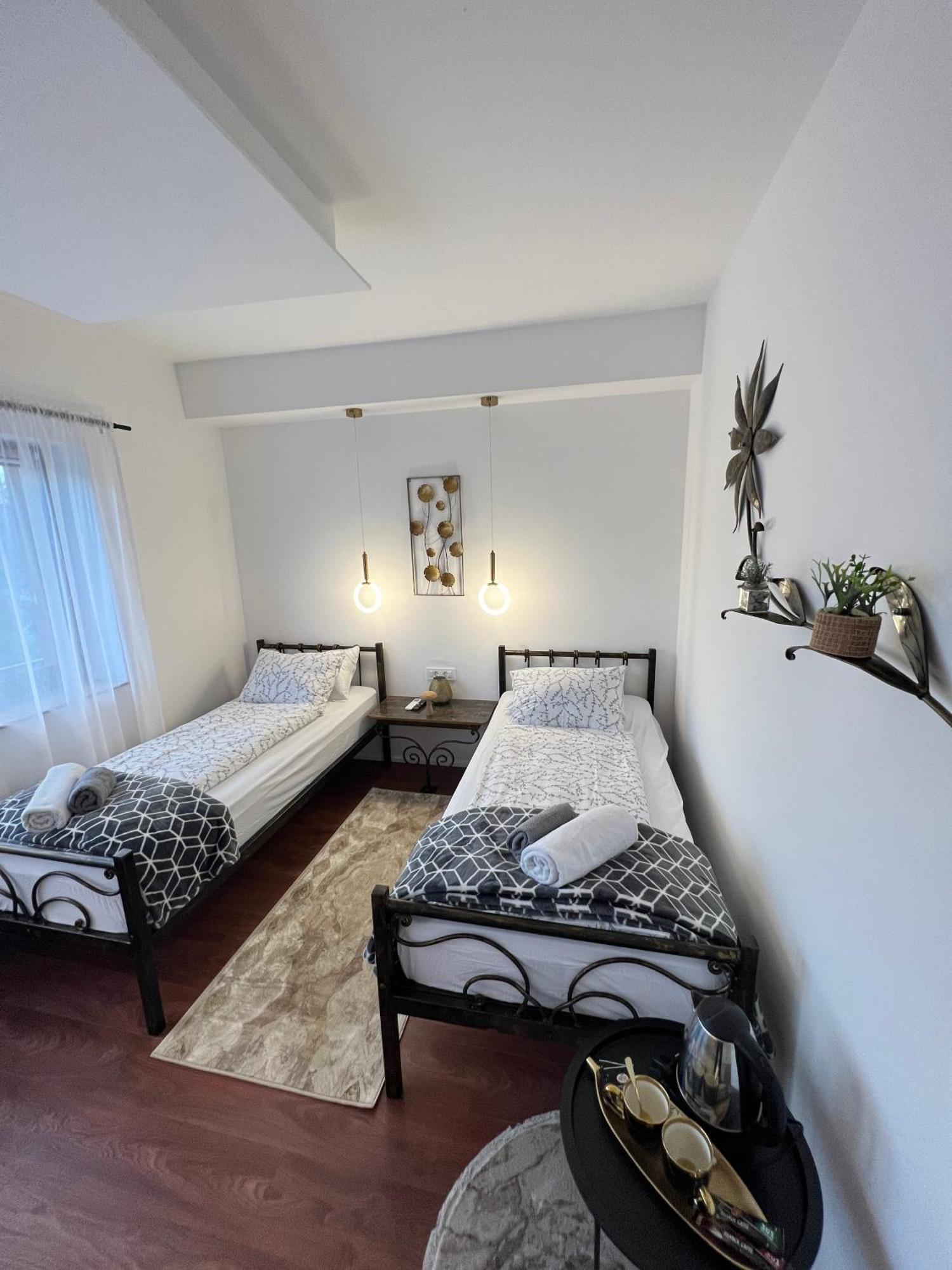 Prenociste-Sobe-Rooms-Aman Bihać Eksteriør bilde