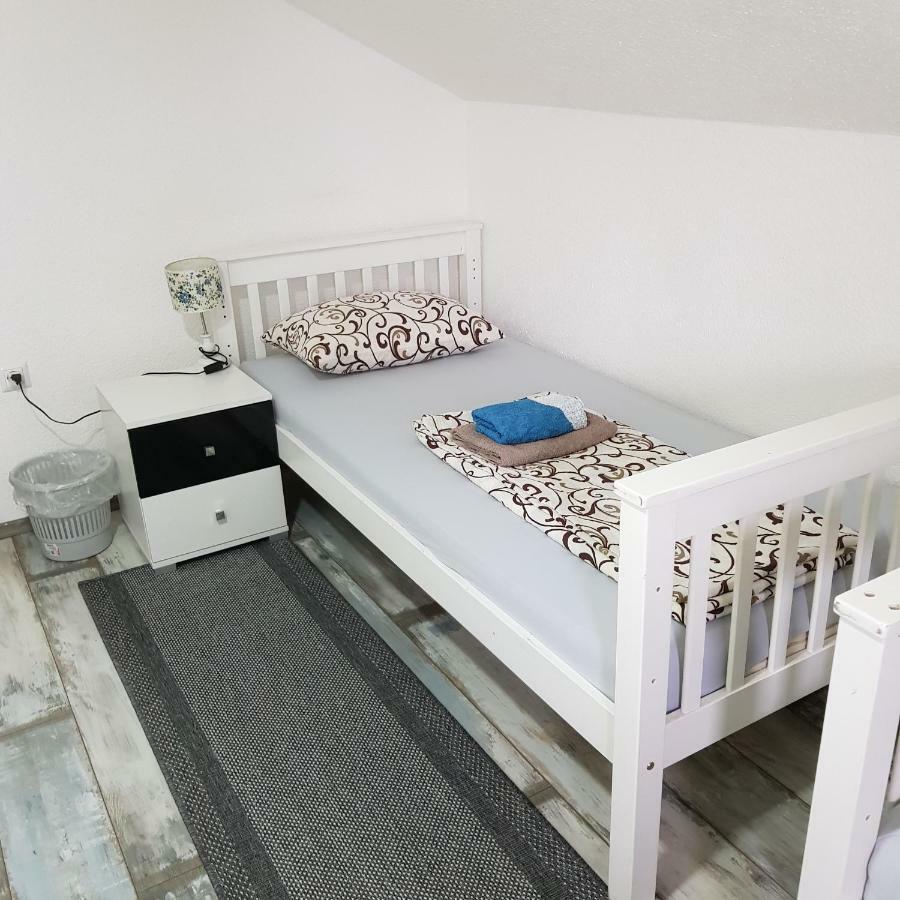 Prenociste-Sobe-Rooms-Aman Bihać Eksteriør bilde