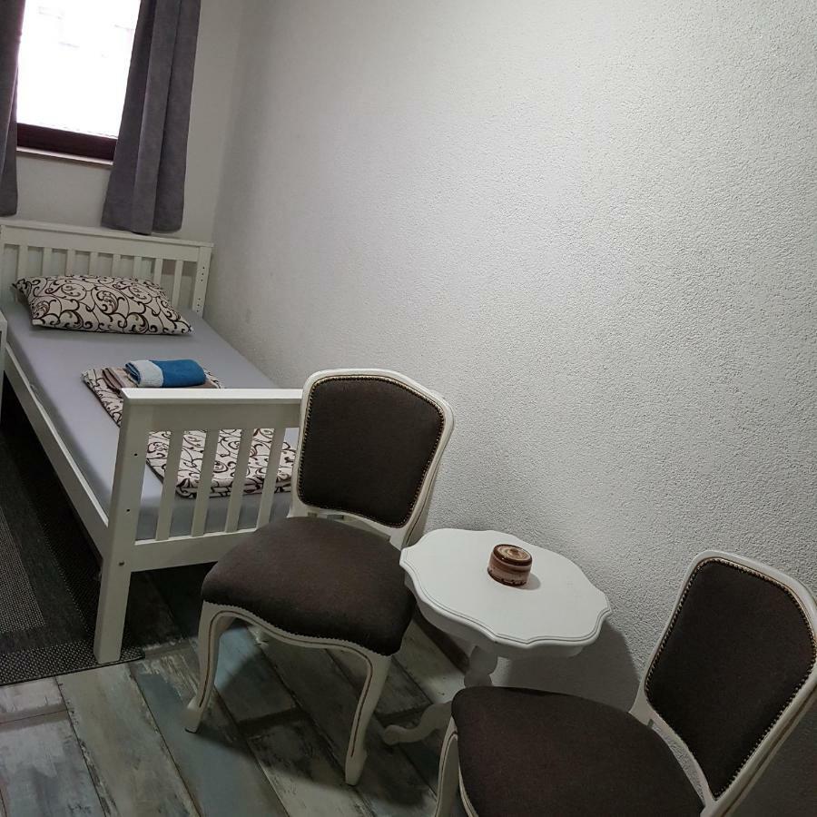 Prenociste-Sobe-Rooms-Aman Bihać Eksteriør bilde