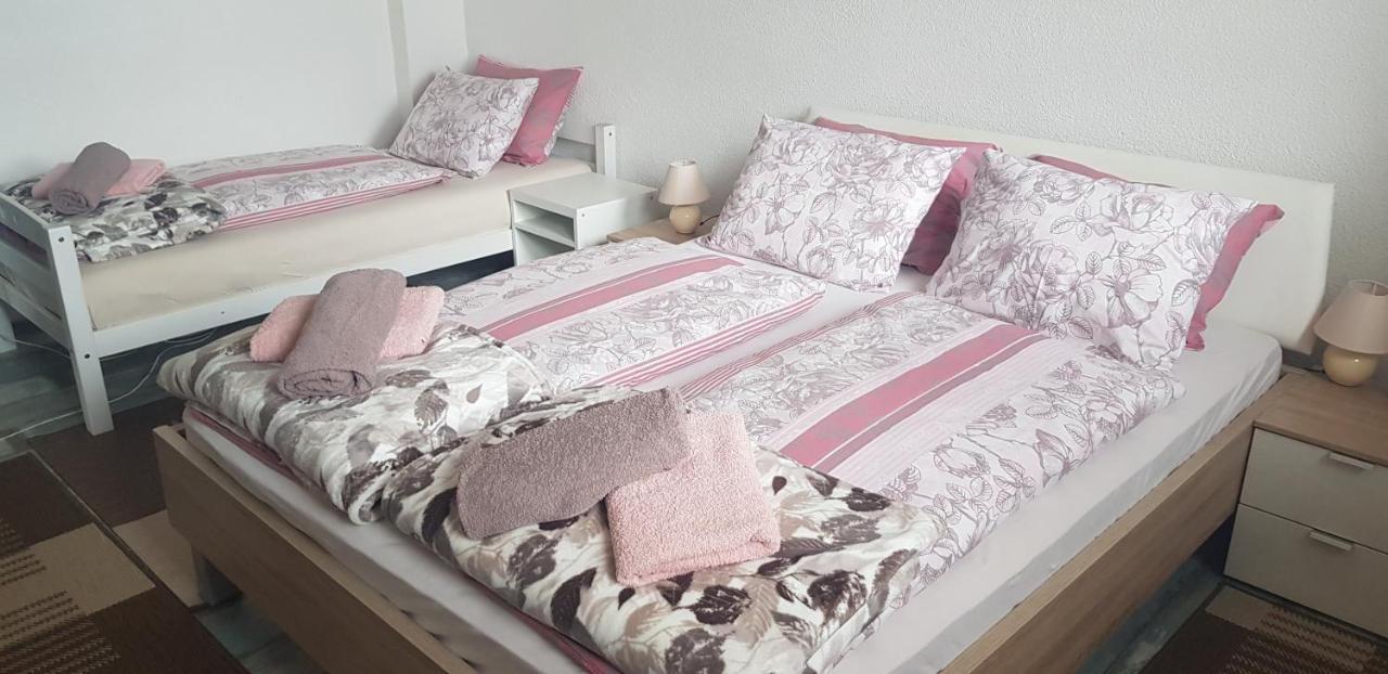 Prenociste-Sobe-Rooms-Aman Bihać Eksteriør bilde